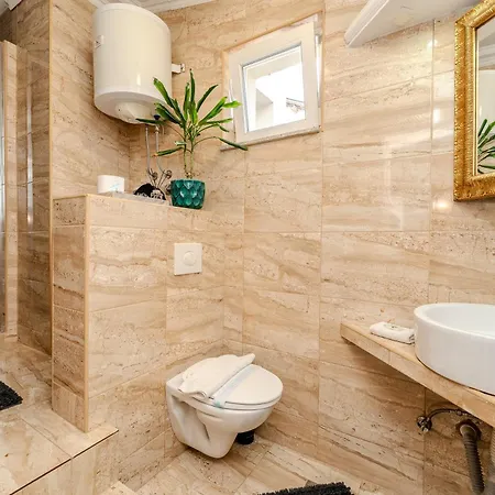 Mart Apartament *