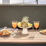 Apartment Mart *