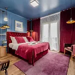 Mart Apartment *