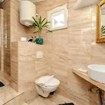 Mart Apartment *