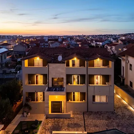 Mart Apartman *